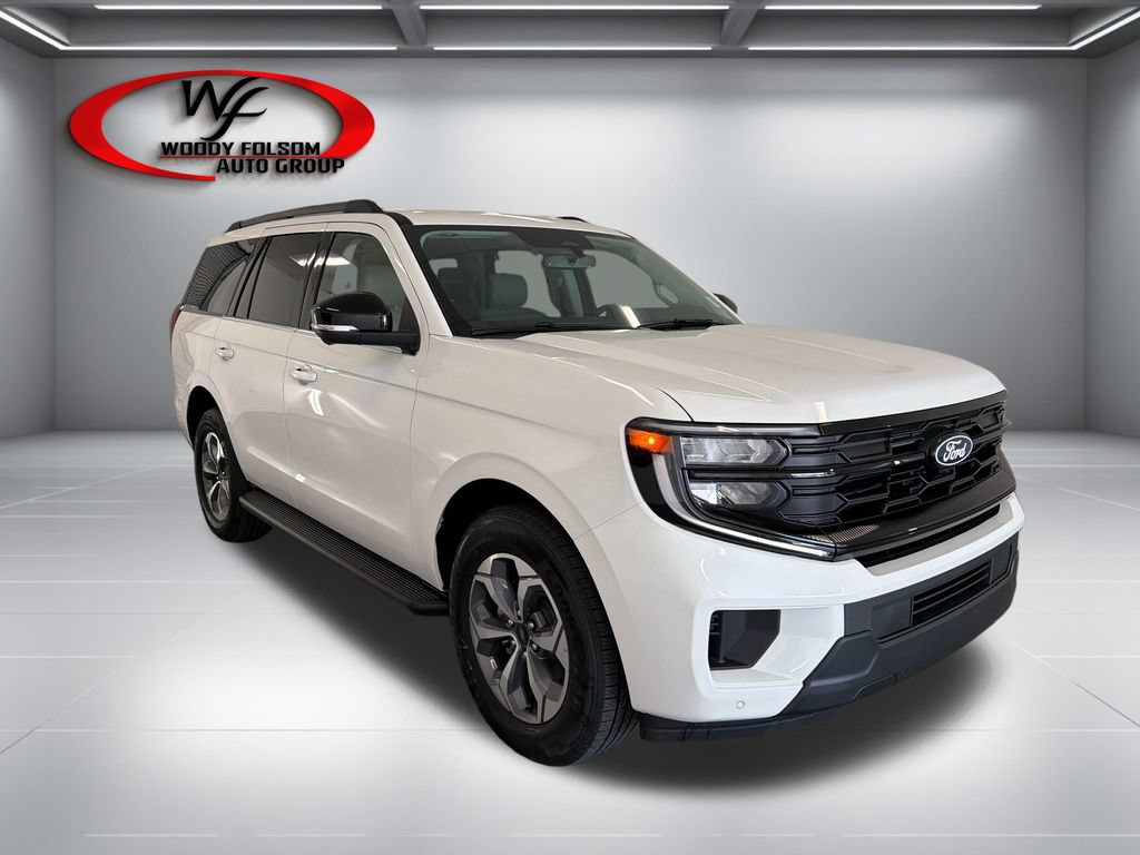 New 2027 Ford Expedition Active RWD image 3