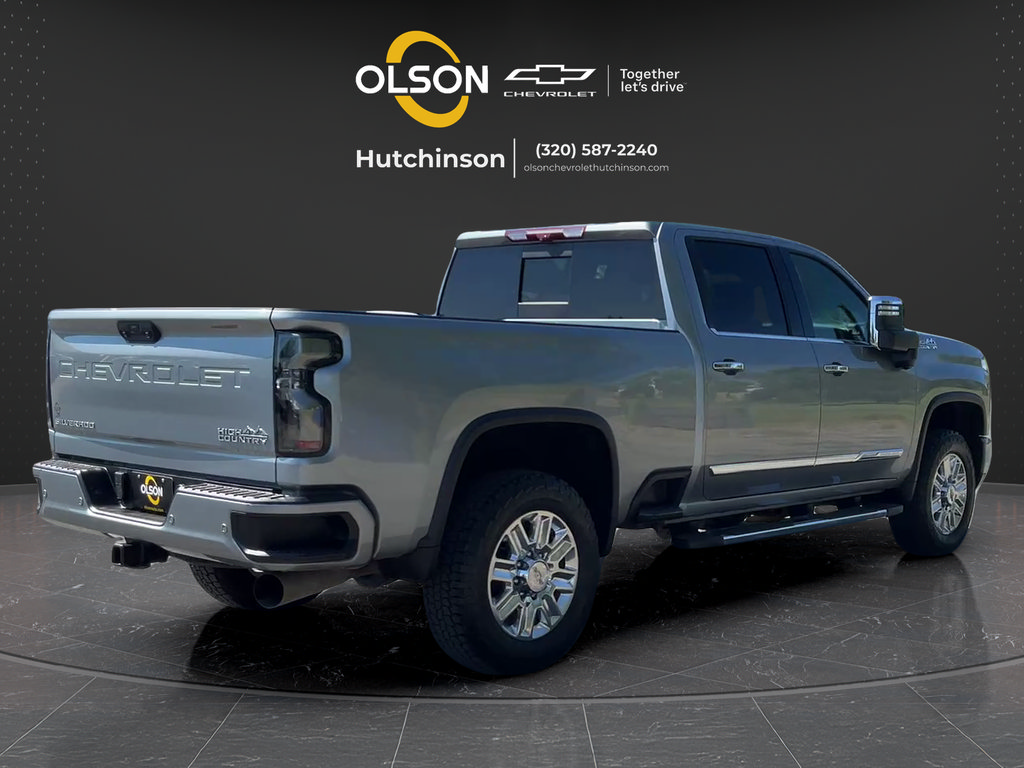 Used 2024 Chevrolet Silverado 2500 High Country w/ High Country Premium Package AWD/4WD image 5