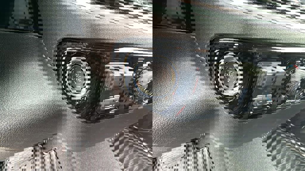 New 2026 Chevrolet Silverado 2500 LT w/ Convenience Package image 30