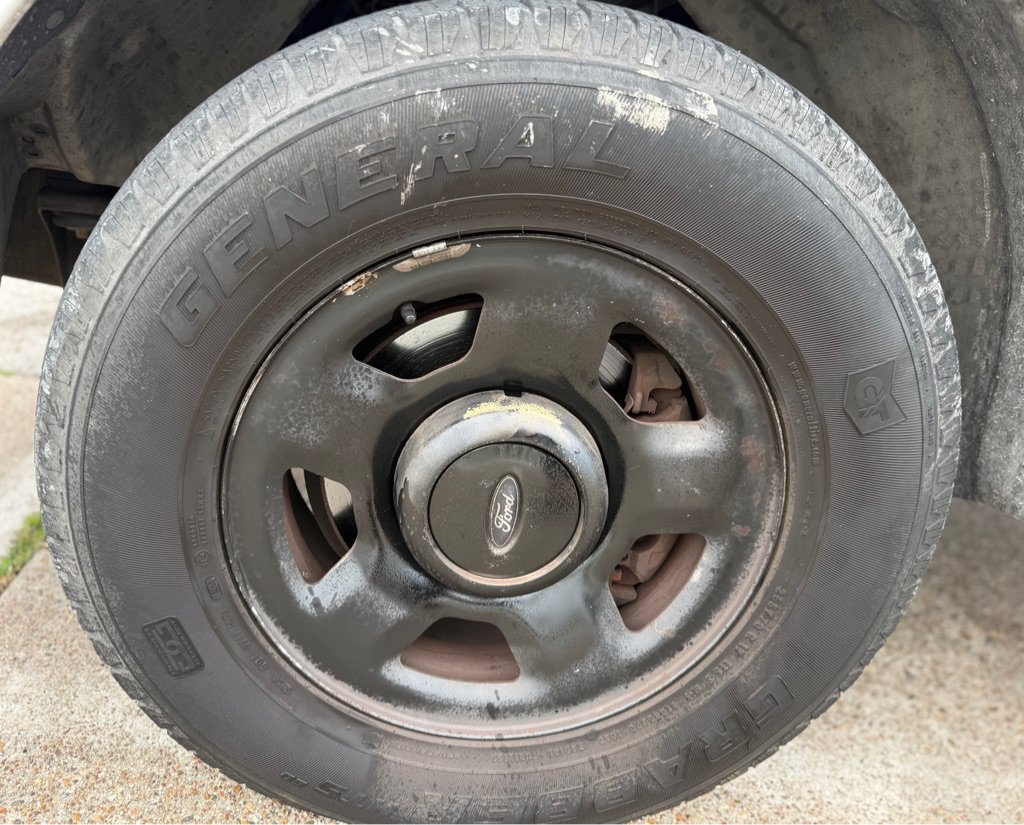 Used 2004 Ford Expedition XLT RWD image 25