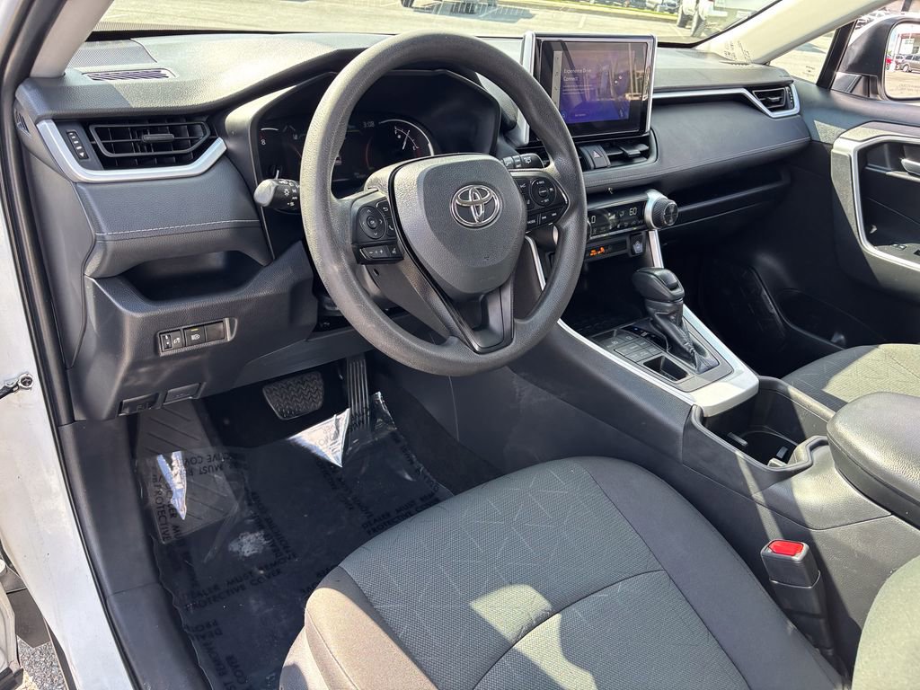 Certified 2024 Toyota RAV4 XLE AWD/4WD image 18