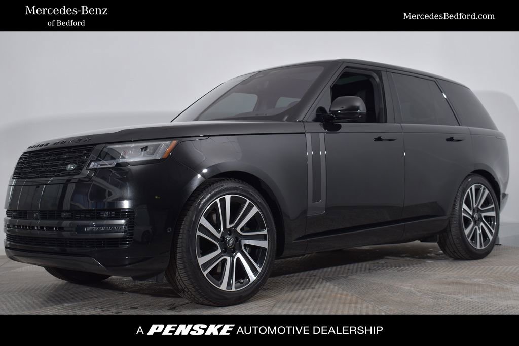 Used 2023 Land Rover Range Rover SE image 1