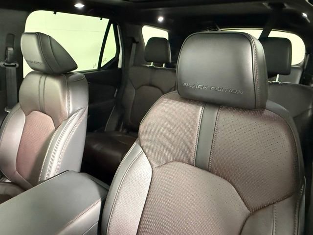 Used 2025 Honda Pilot Black Edition image 29