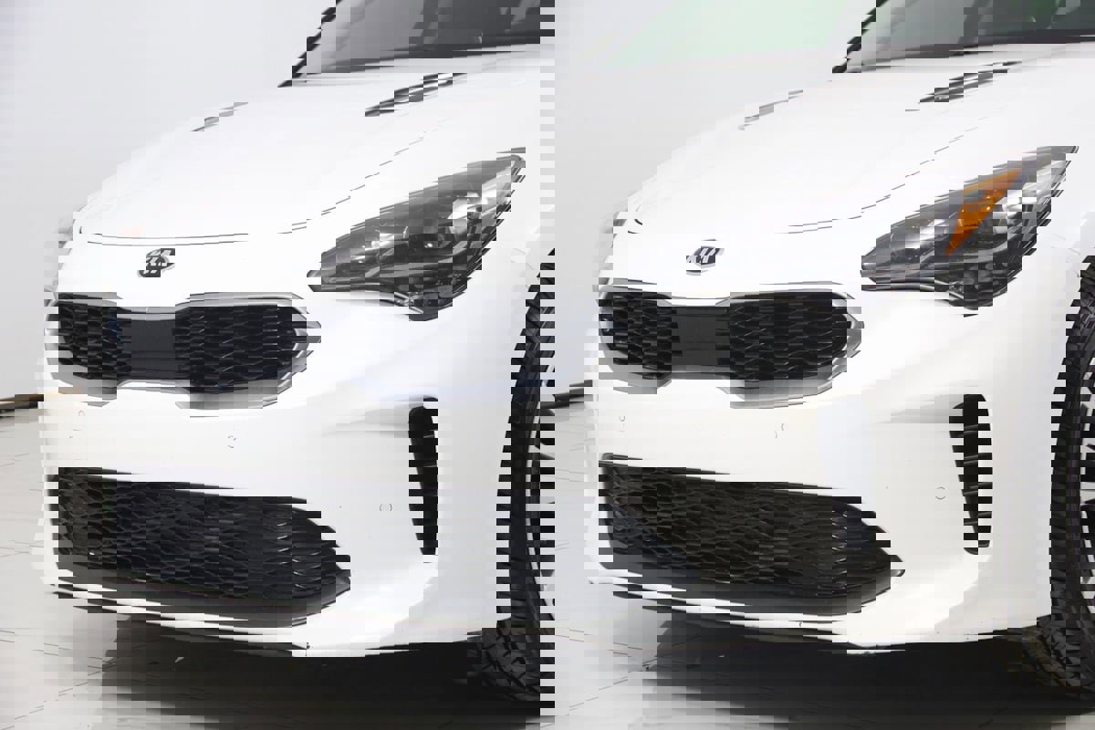 Used 2018 Kia Stinger Premium image 57