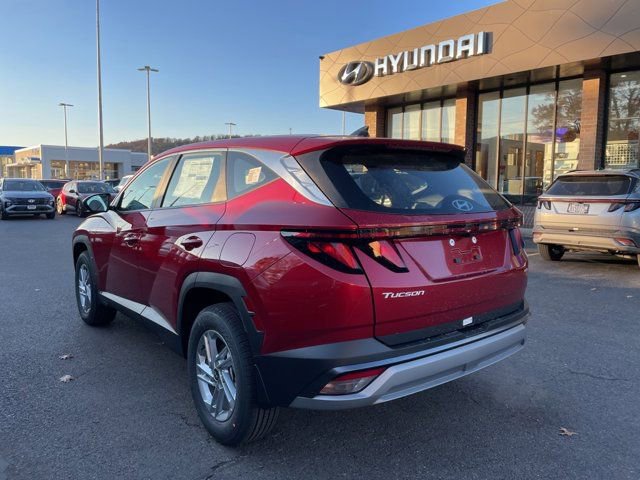 New 2026 Hyundai Tucson SE image 4