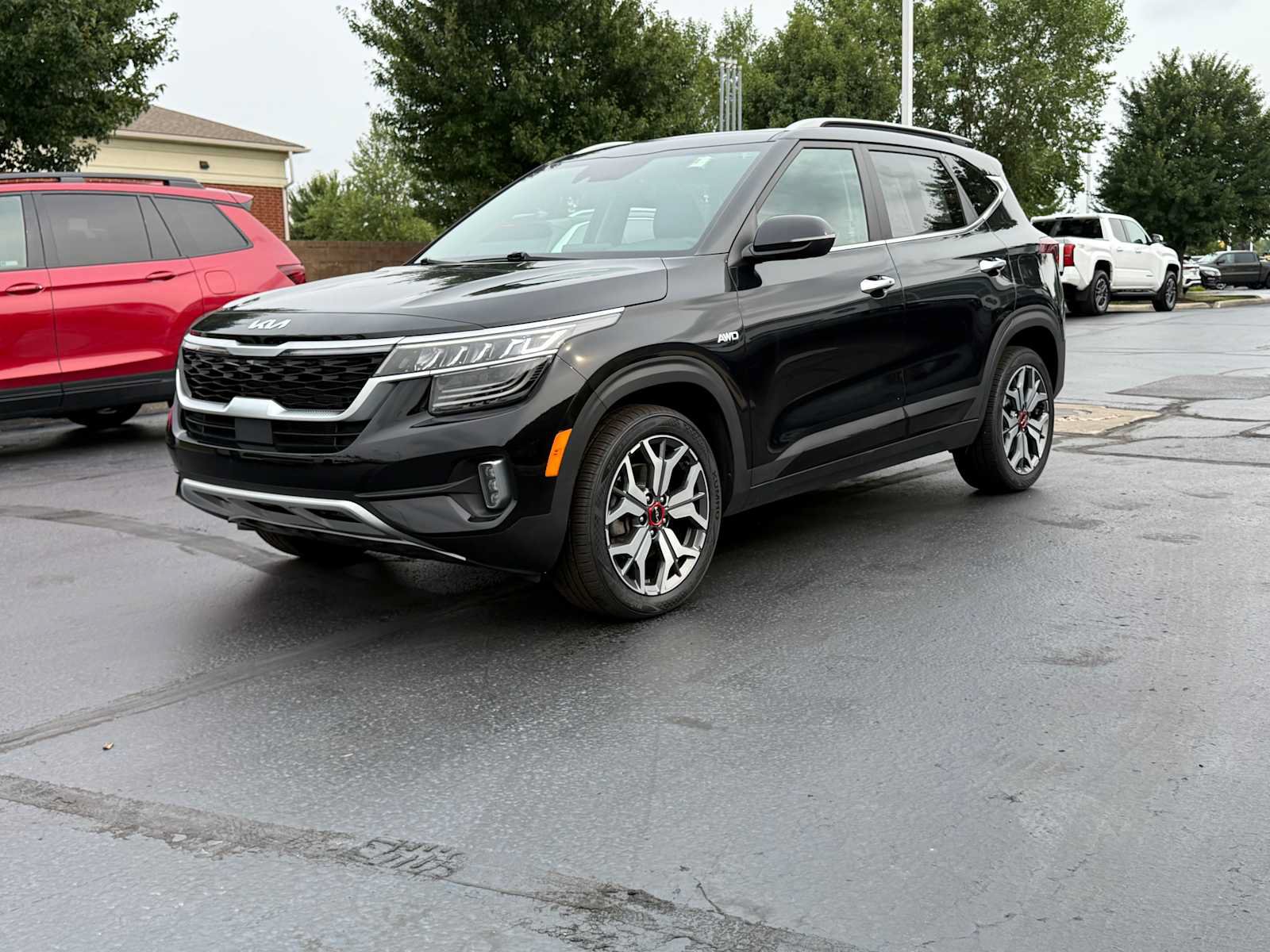Used 2023 Kia Seltos SX w/ SX Sunroof Package AWD/4WD image 1