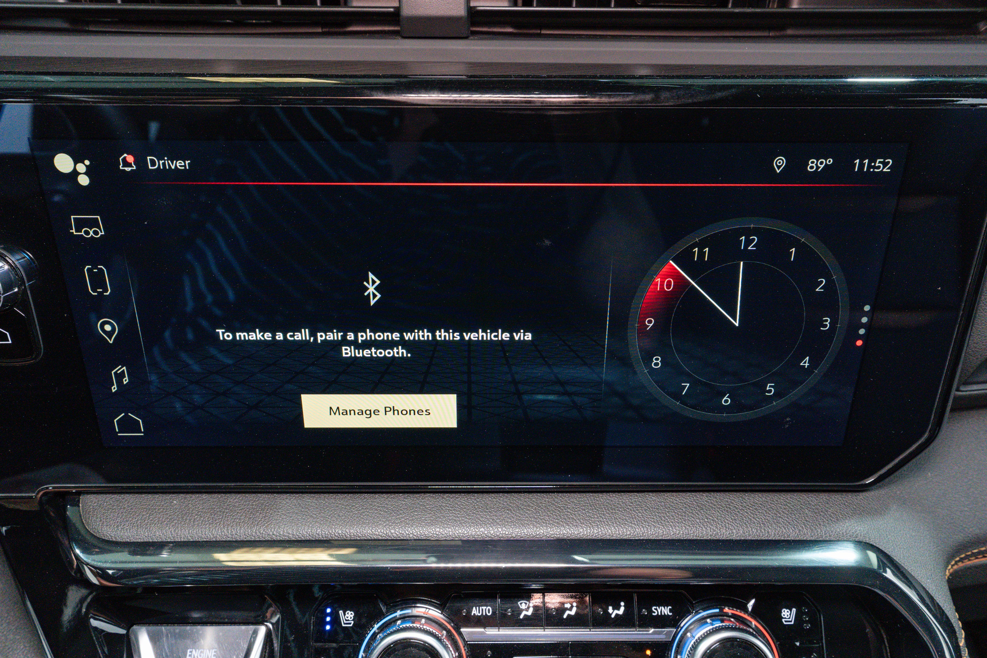 Used 2024 GMC Sierra 2500 AT4 image 23