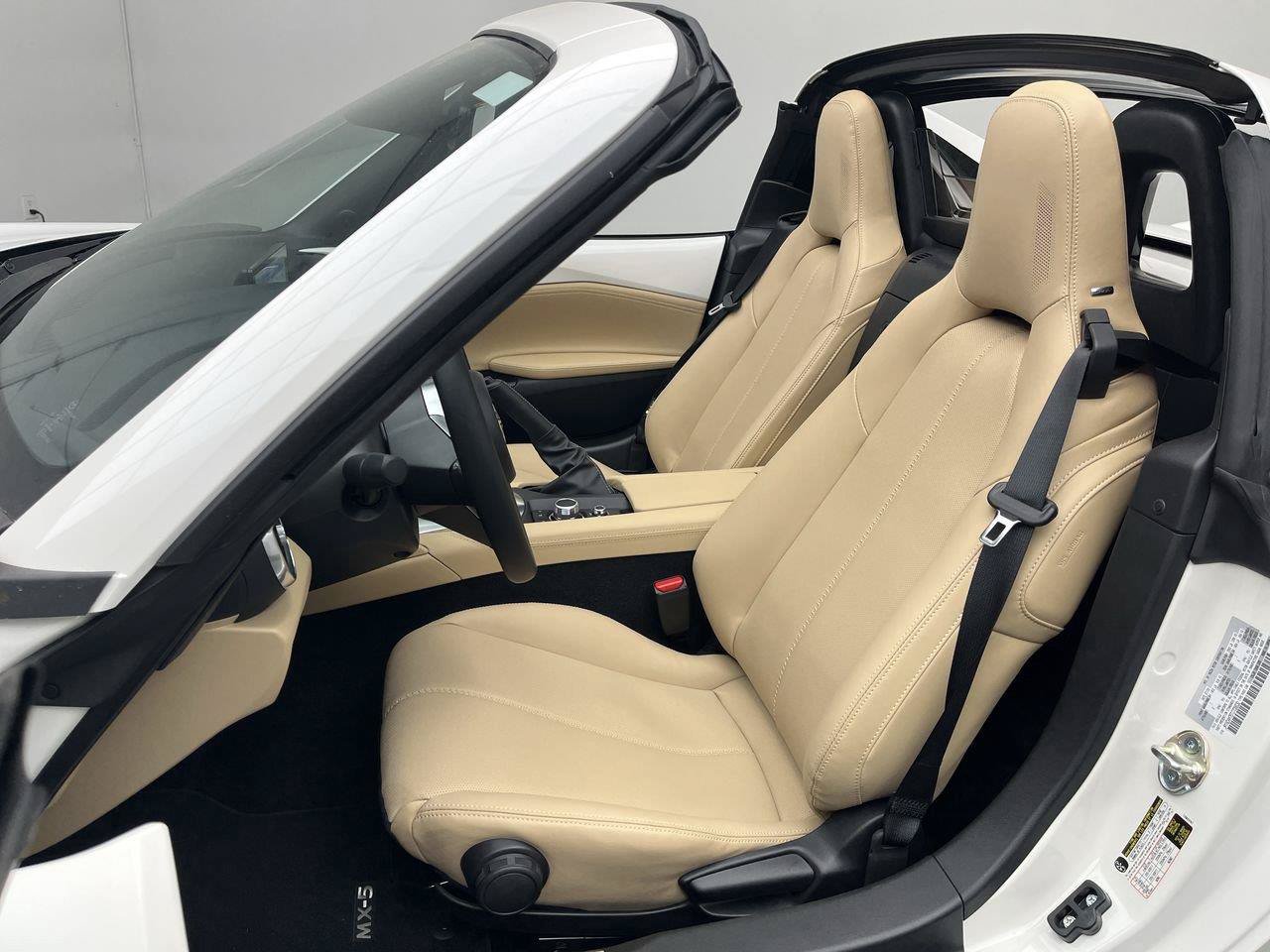 New 2026 MAZDA MX-5 Miata RF Grand Touring RWD image 9