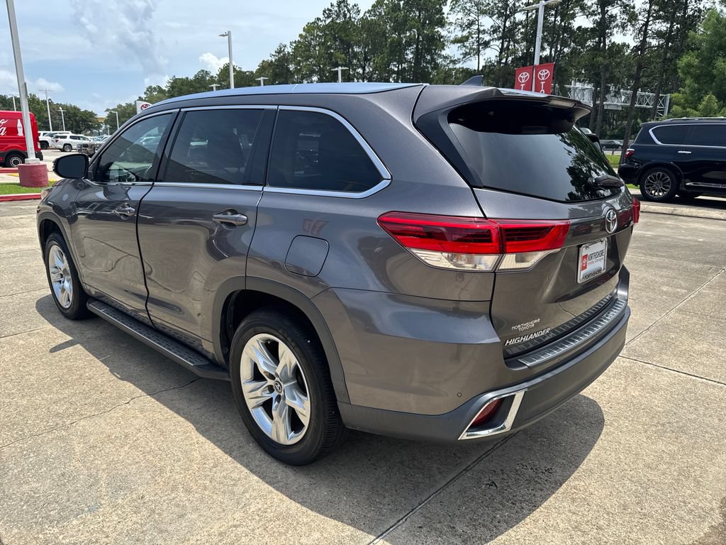 Used 2018 Toyota Highlander Limited FWD image 3