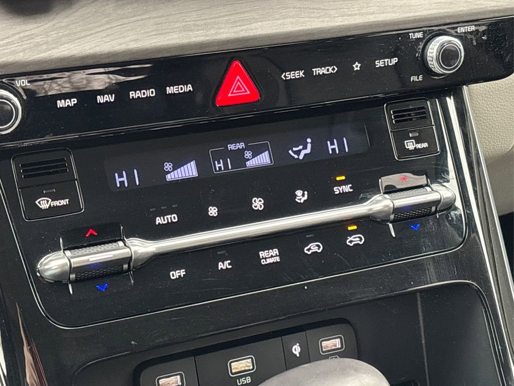 Used 2024 Kia Carnival SX image 32