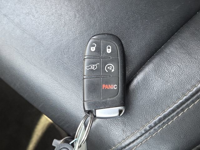 Used 2016 Jeep Grand Cherokee Limited image 37