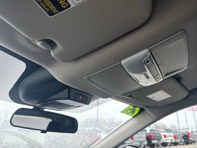 Used 2023 Nissan Rogue S image 32