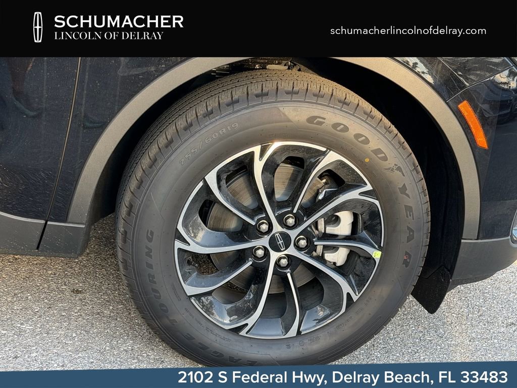 New 2026 Lincoln Nautilus Premier AWD/4WD image 9