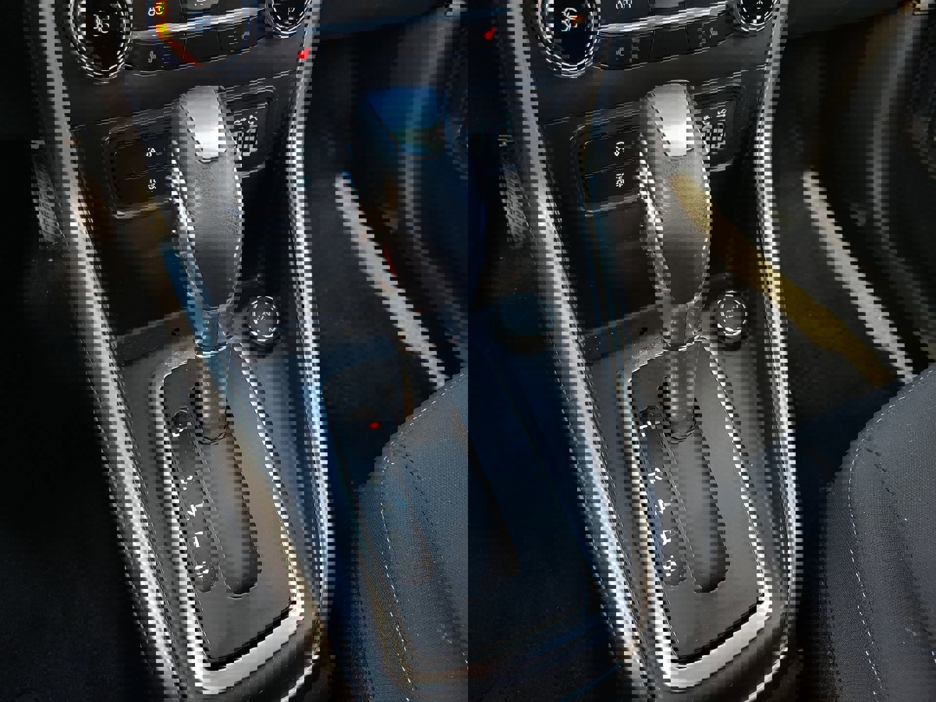 Used 2021 Ford EcoSport SE w/ SE Convenience Package FWD image 26