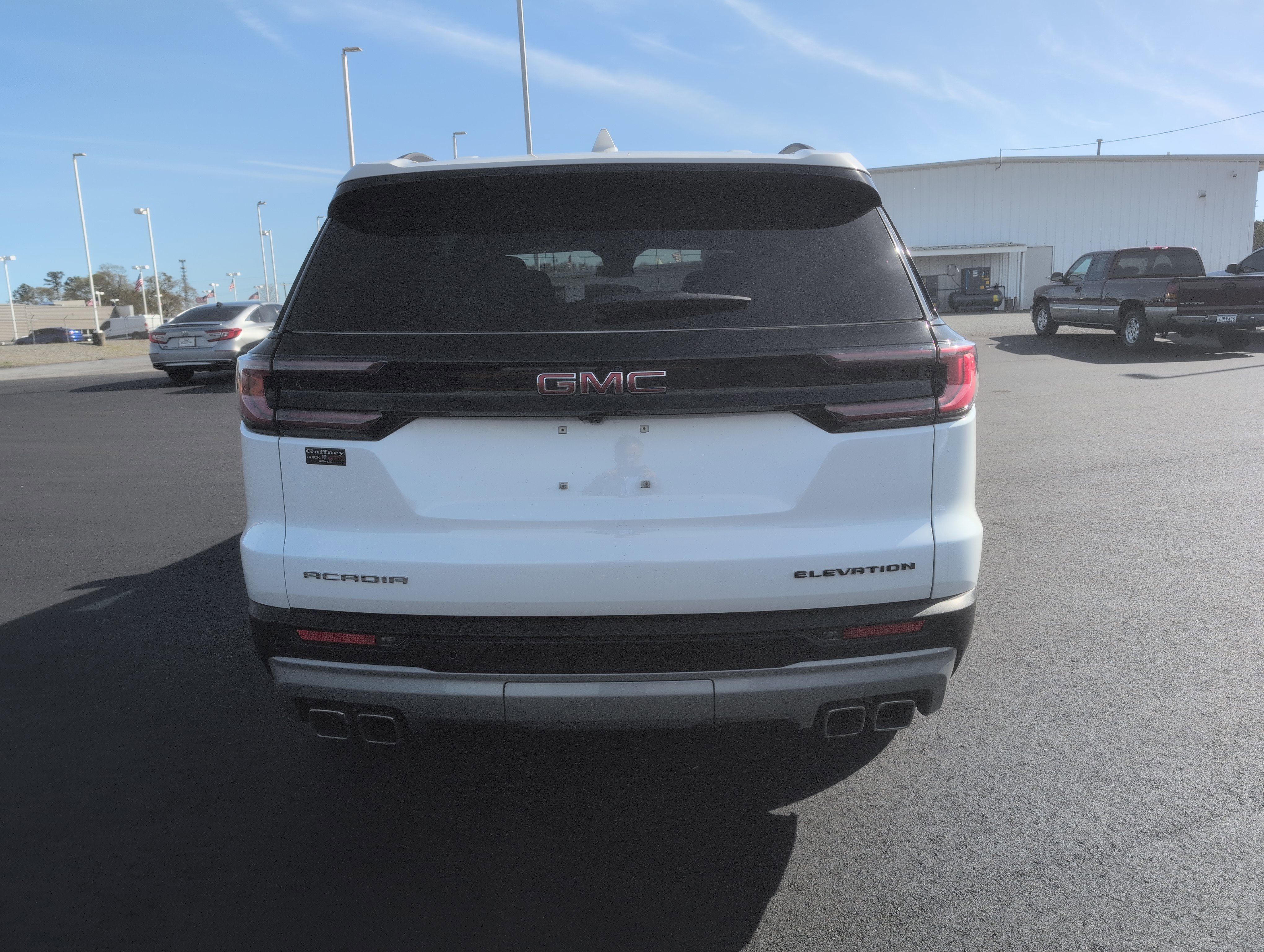 Used 2025 GMC Acadia Elevation image 5