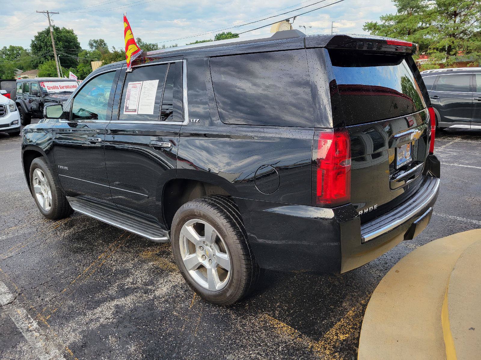 Used 2015 Chevrolet Tahoe LTZ AWD/4WD image 32