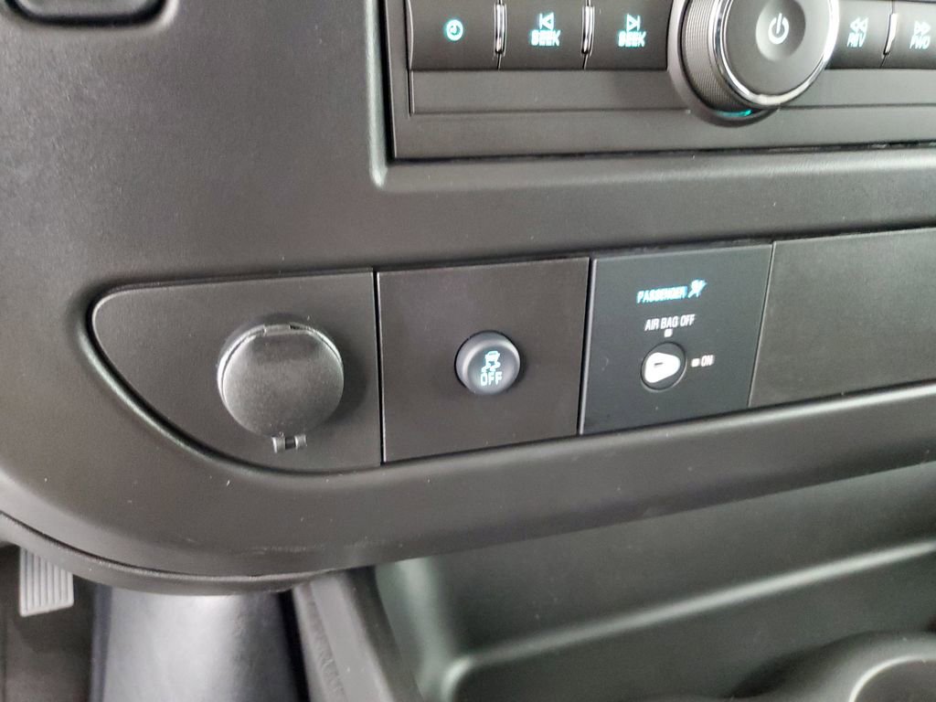 New 2026 Chevrolet Express 3500 Extended RWD image 20