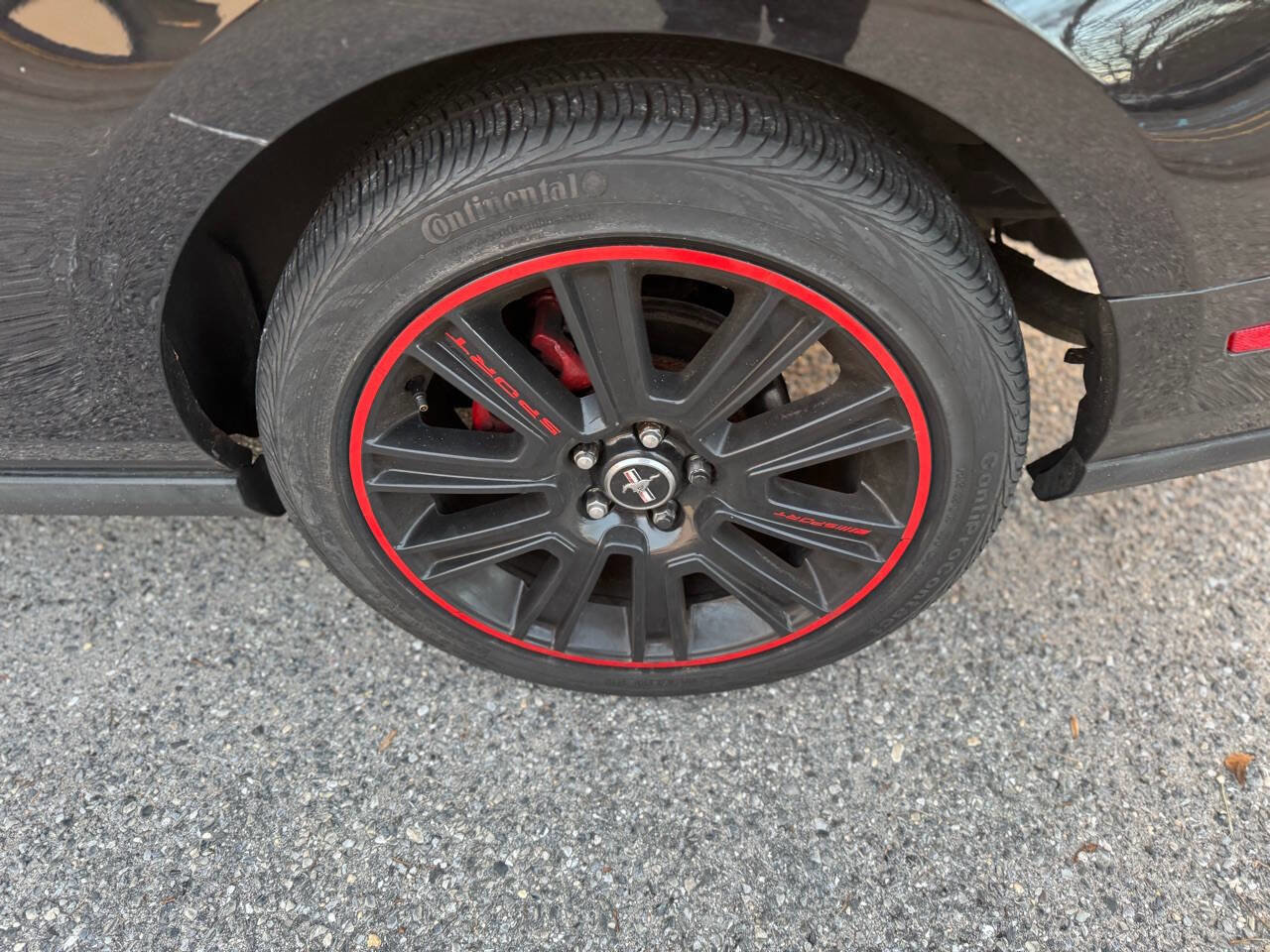 Used 2010 Ford Mustang GT Premium image 50