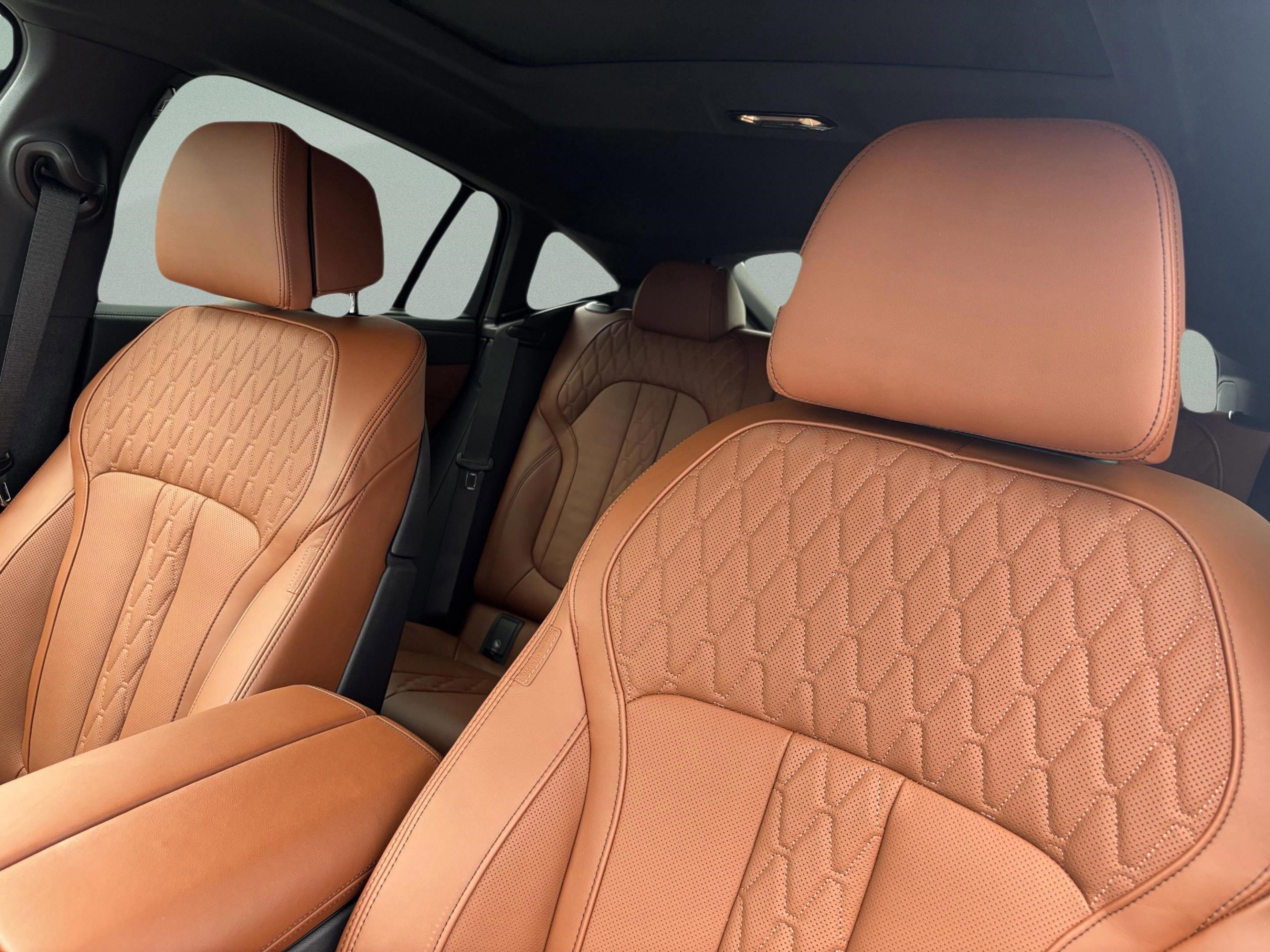 New 2026 BMW X6 M60i image 22