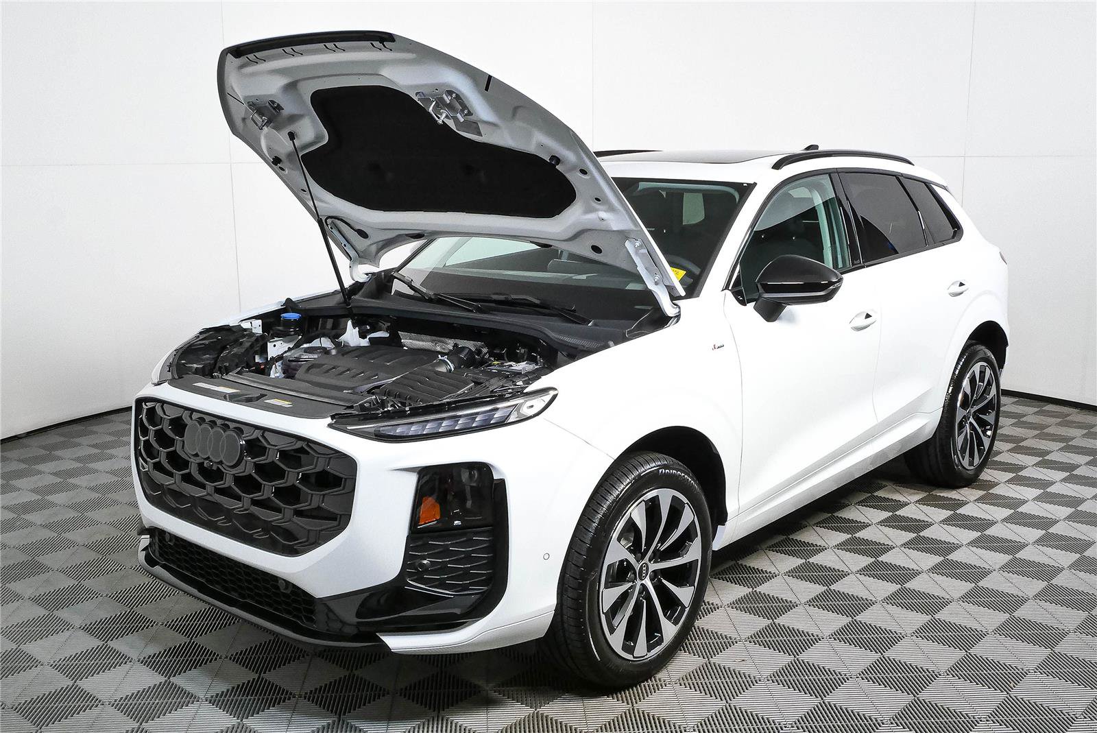 New 2026 Audi Q3 quattro 2.0T AWD/4WD image 35