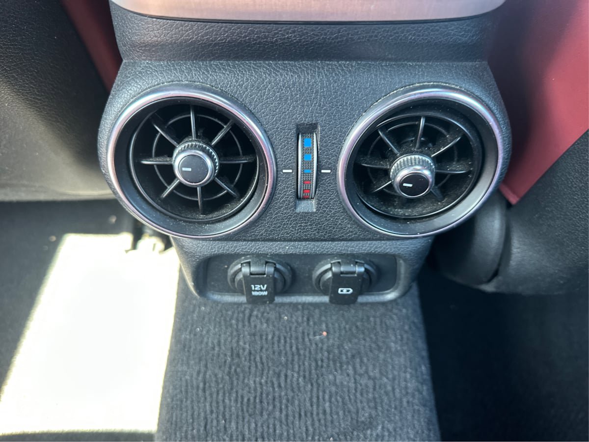 Used 2019 Kia Stinger GT2 AWD/4WD image 27
