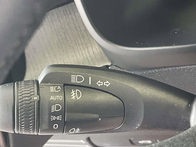 Used 2026 Volvo XC40 B5 Plus w/ Protection Package Premier image 35