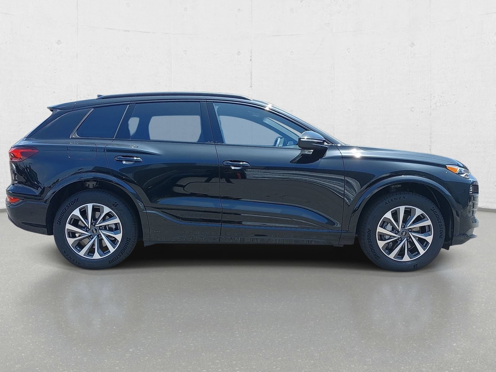 New 2027 Audi Q6 e-tron Premium AWD/4WD image 4