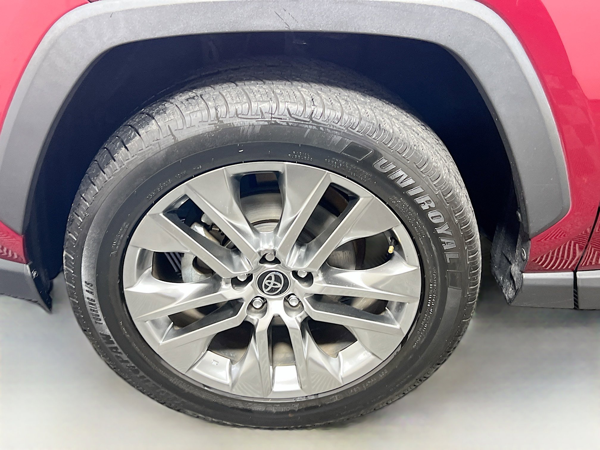 Used 2021 Toyota RAV4 Limited image 13