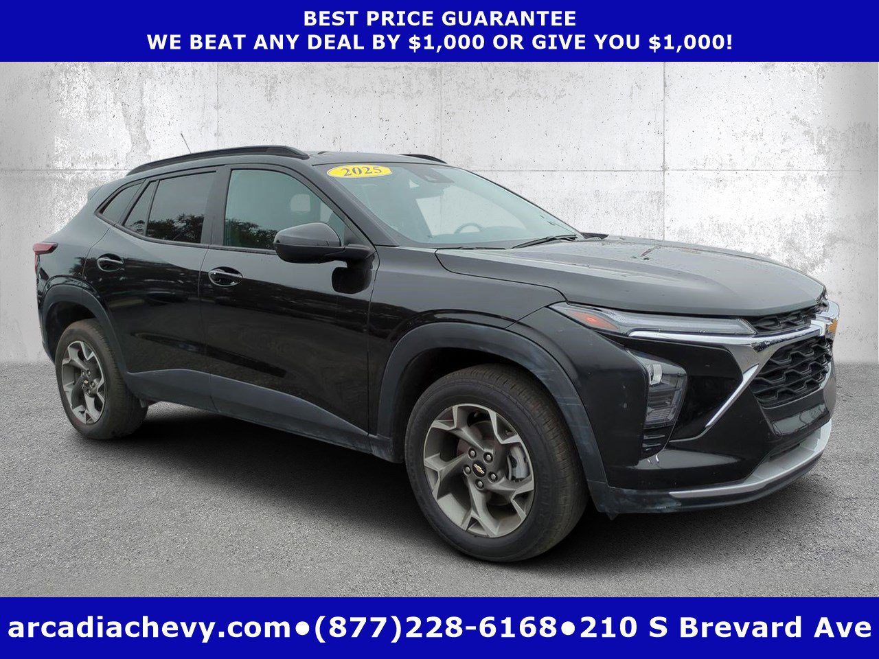 Certified 2025 Chevrolet Trax LT w/ Driver Confidence Package image 1