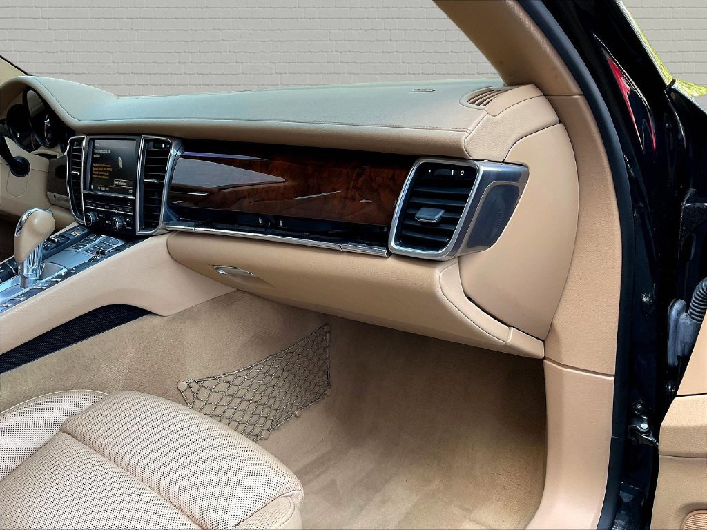 Used 2012 Porsche Panamera S RWD image 18