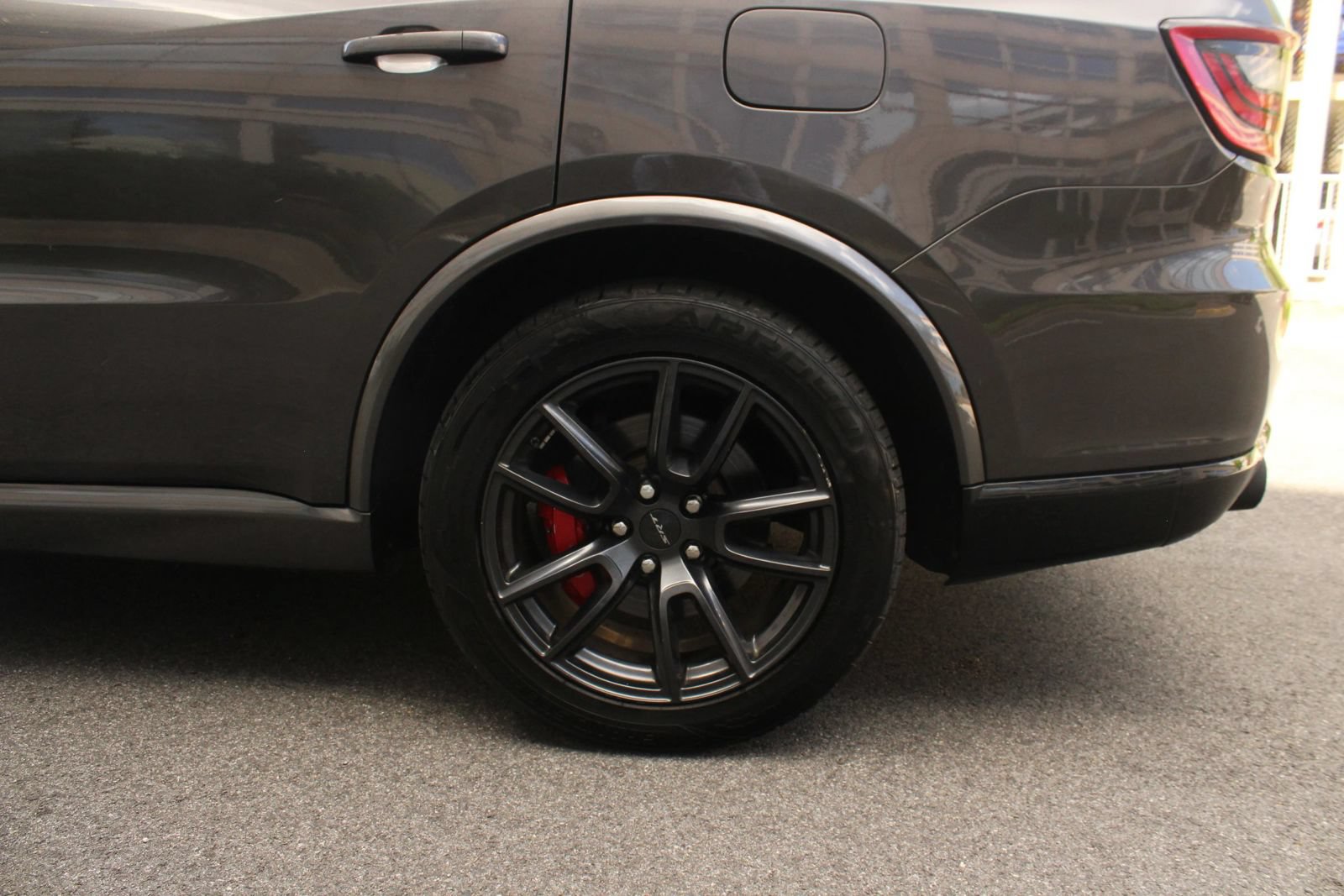 Used 2018 Dodge Durango SRT w/ Technology Group AWD/4WD image 10