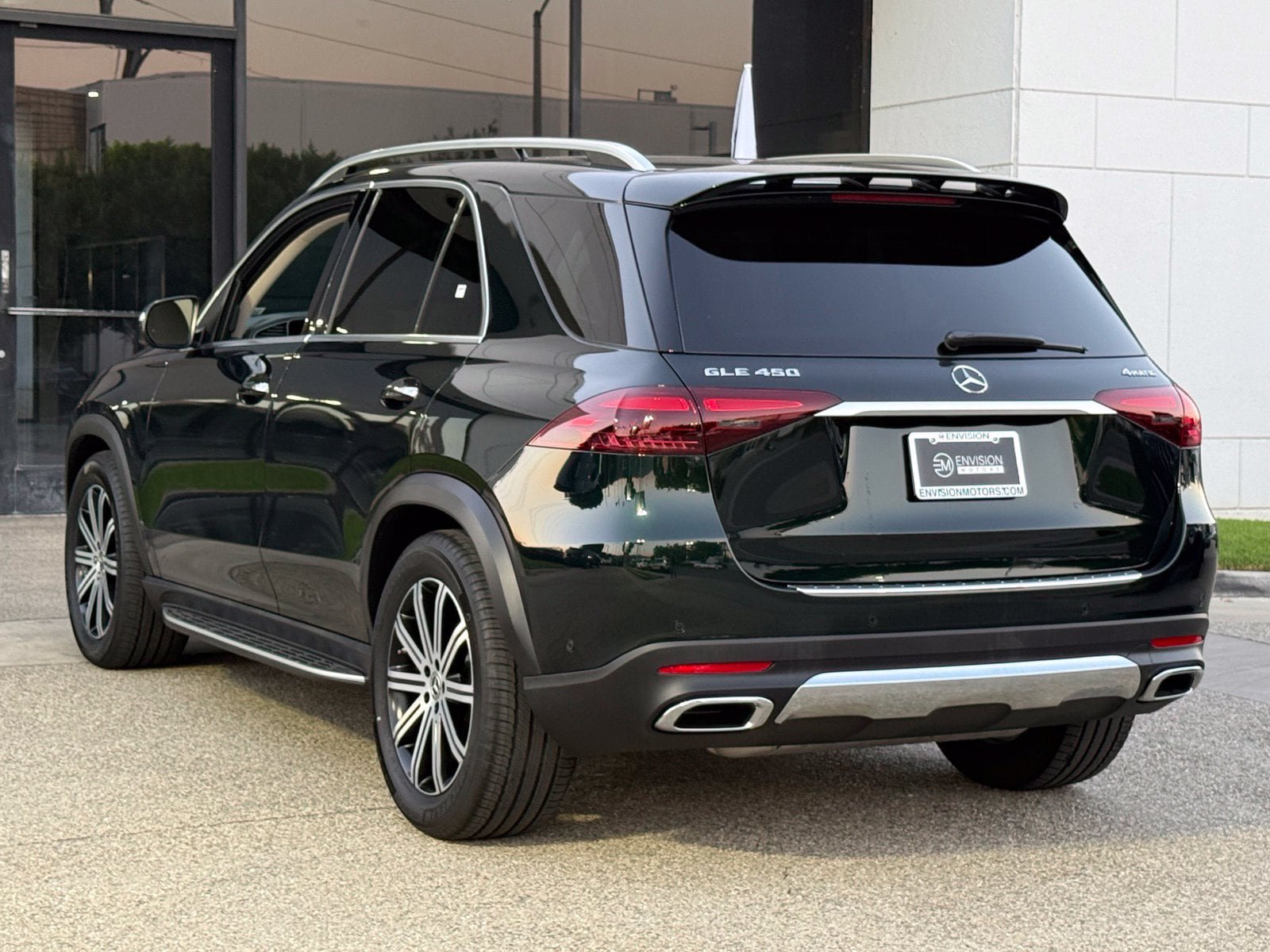 Used 2024 Mercedes-Benz GLE 450 4MATIC image 5
