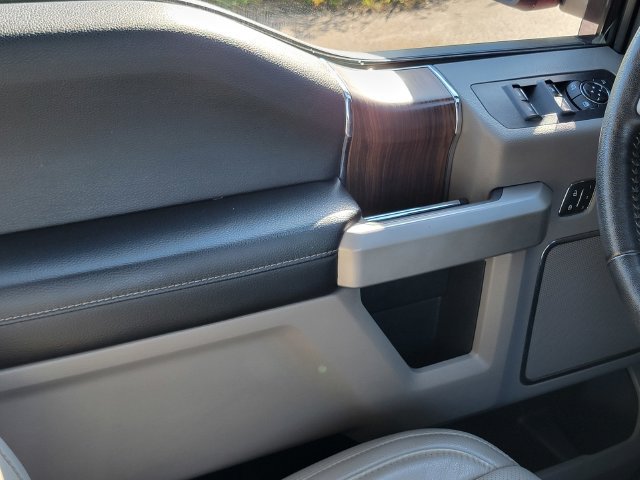 Used 2017 Ford F150 Lariat w/ Equipment Group 502A Luxury AWD/4WD image 24