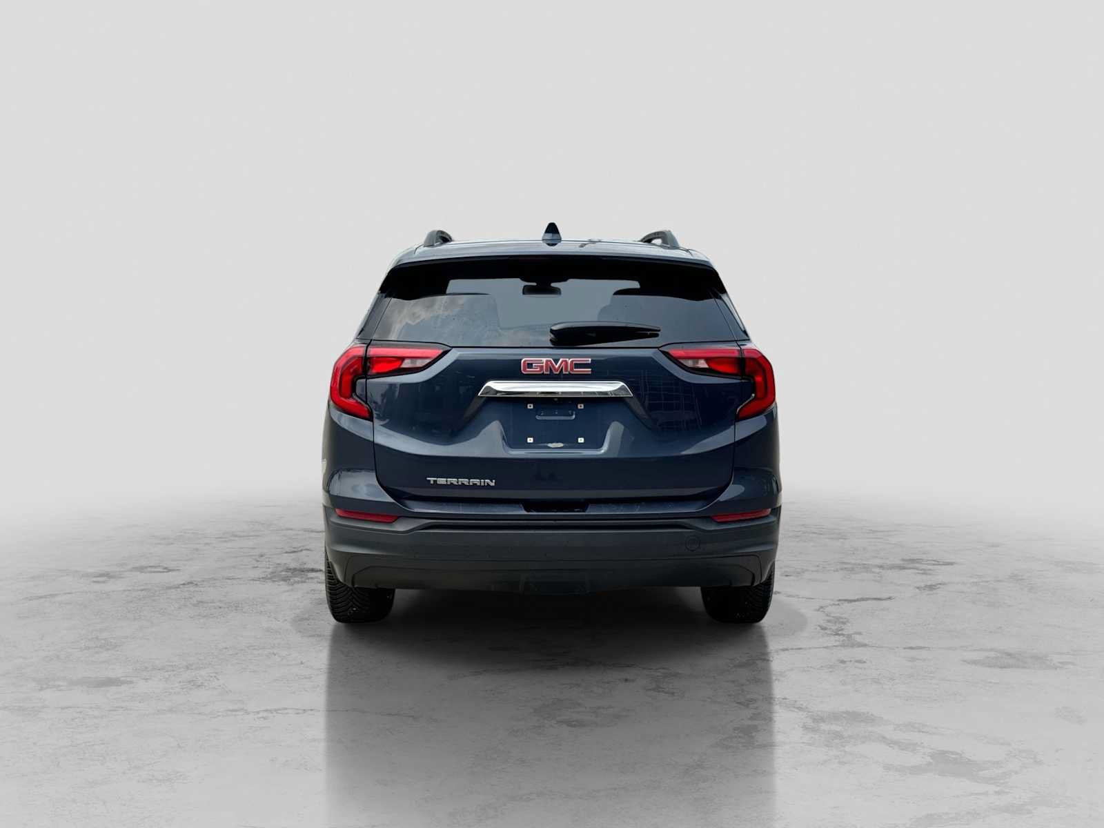 Used 2019 GMC Terrain SLE w/ Driver Convenience Package FWD image 5