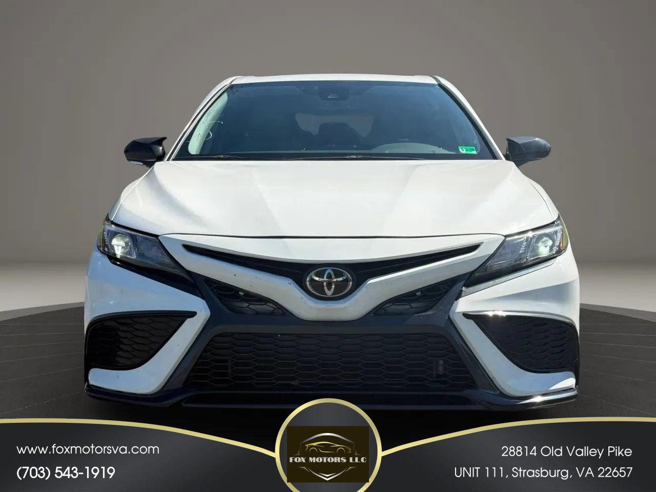 Used 2024 Toyota Camry SE w/ Convenience Package image 1