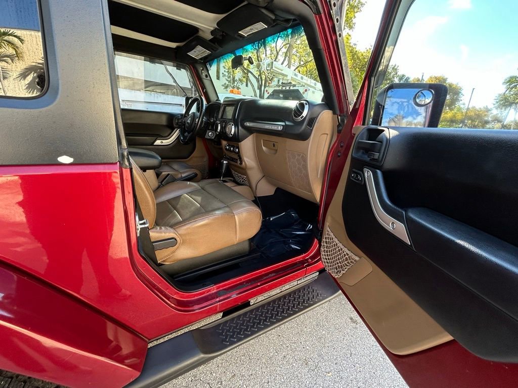 Used 2012 Jeep Wrangler Sahara image 26