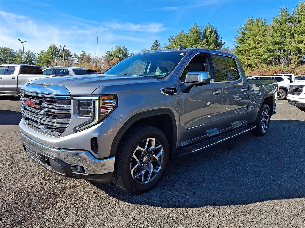 Certified 2023 GMC Sierra 1500 SLT w/ SLT Premium Package image 3