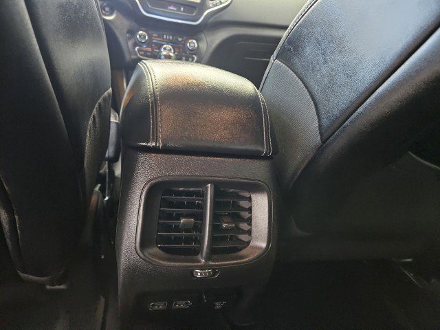 Used 2022 Jeep Cherokee Latitude Lux image 20