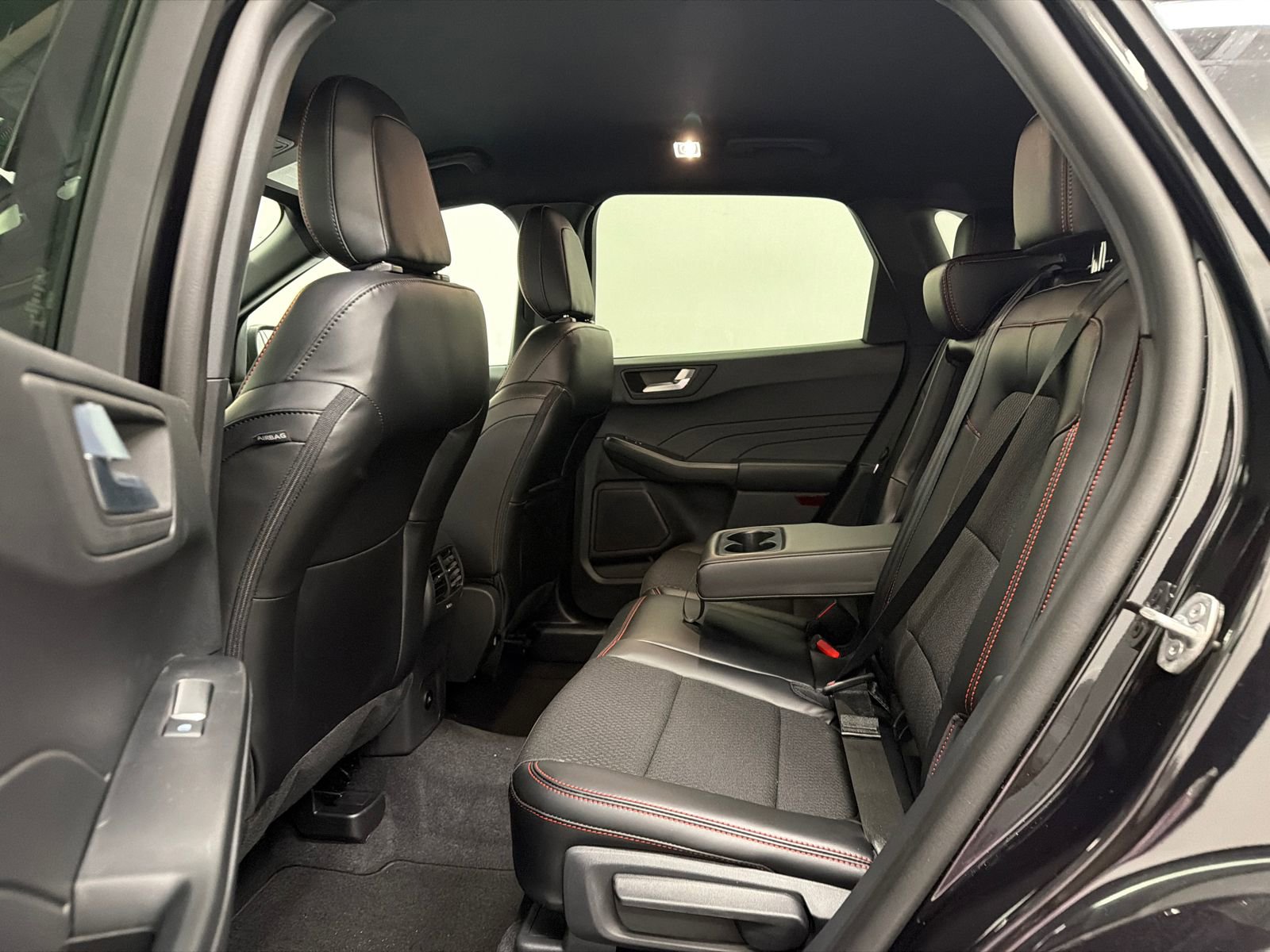 New 2026 Ford Escape ST-Line w/ Tech Pack #1 image 17