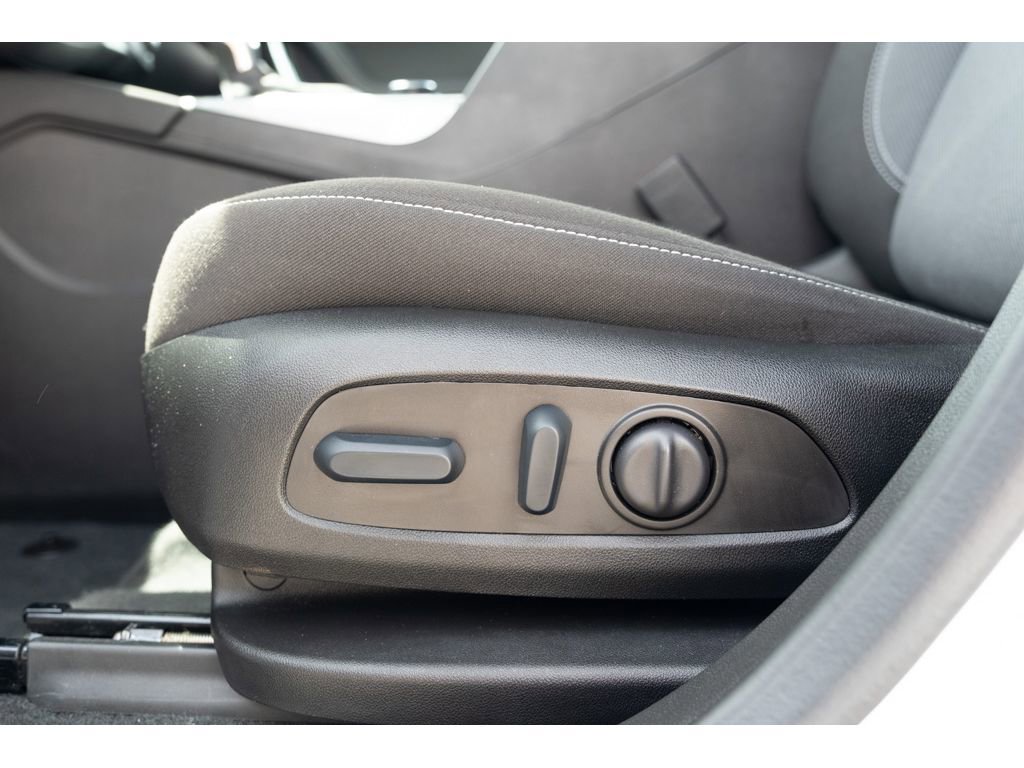 Used 2024 Chevrolet Blazer LT w/ Convenience Package FWD image 15