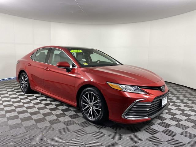 Used 2023 Toyota Camry XLE w/ Cold Weather Package AWD/4WD video 1
