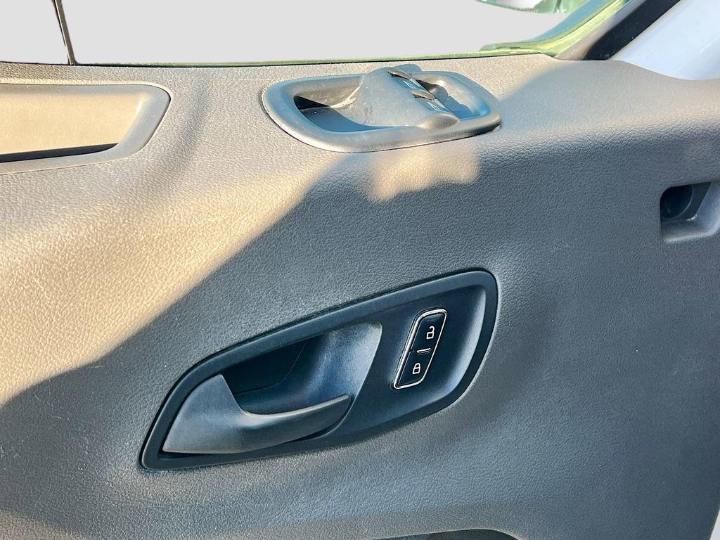Used 2023 Ford Transit 250 Medium Roof image 17