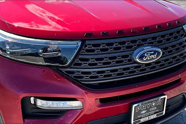 Used 2021 Ford Explorer XLT w/ Equipment Group 202A RWD image 34