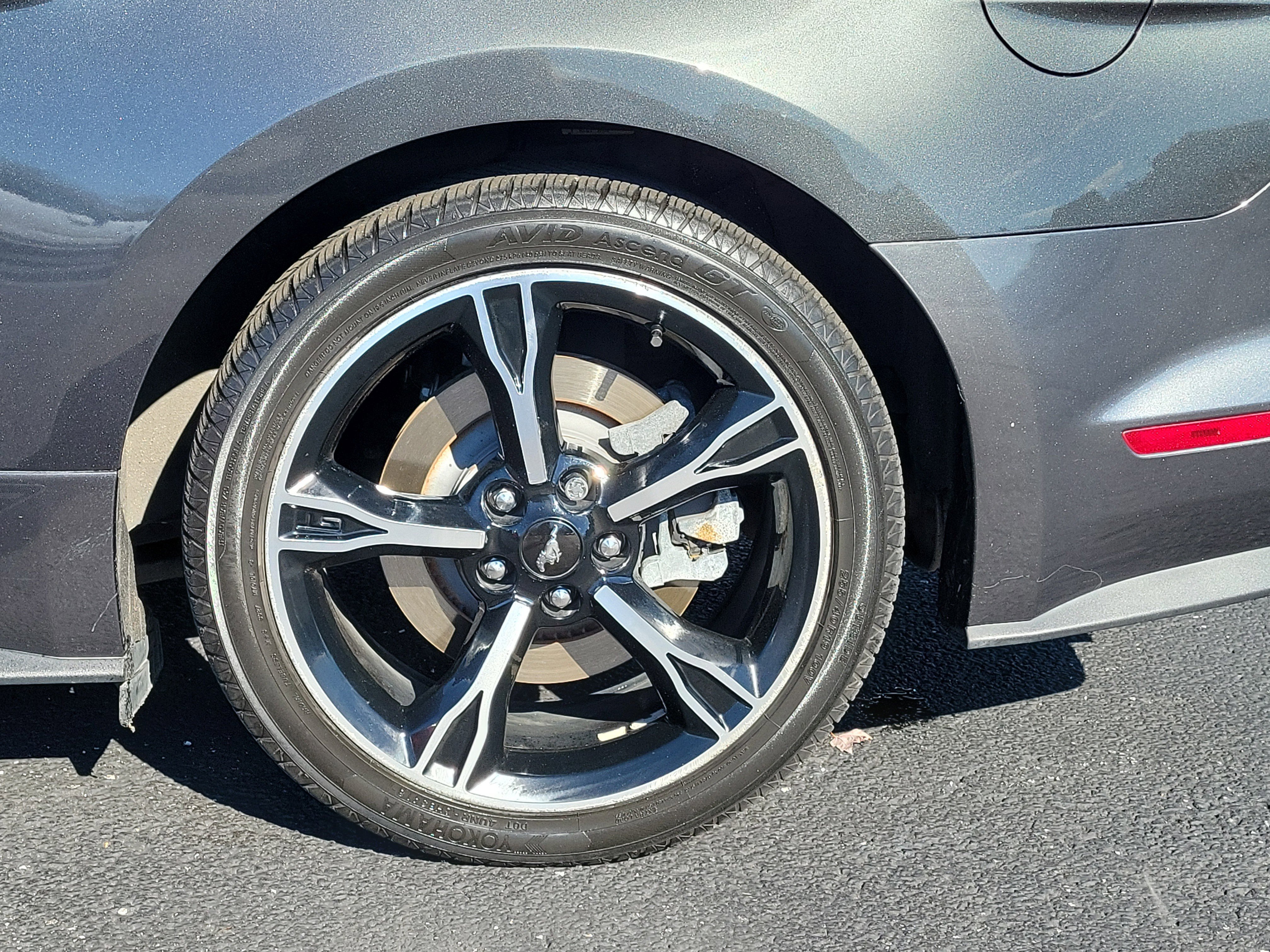 Used 2017 Ford Mustang GT Premium image 5