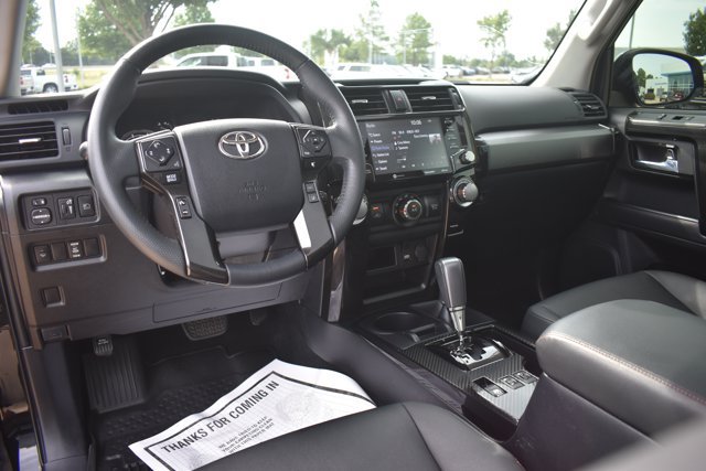 Used 2021 Toyota 4Runner Venture w/ Moonroof Package AWD/4WD image 18