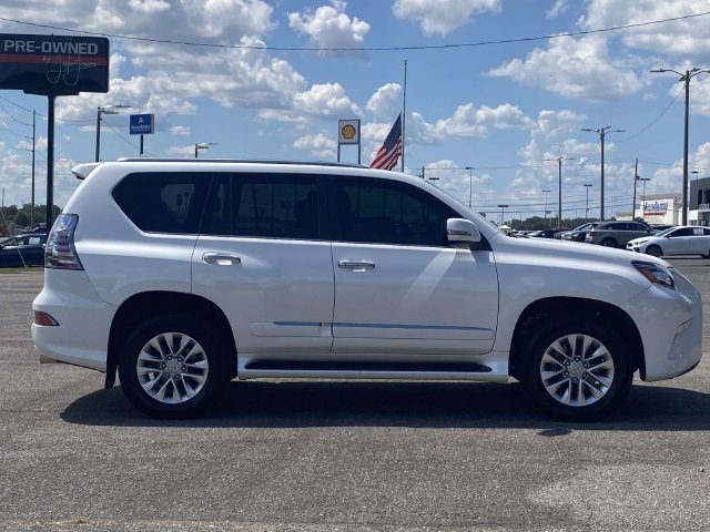 Used 2019 Lexus GX 460 AWD/4WD image 2