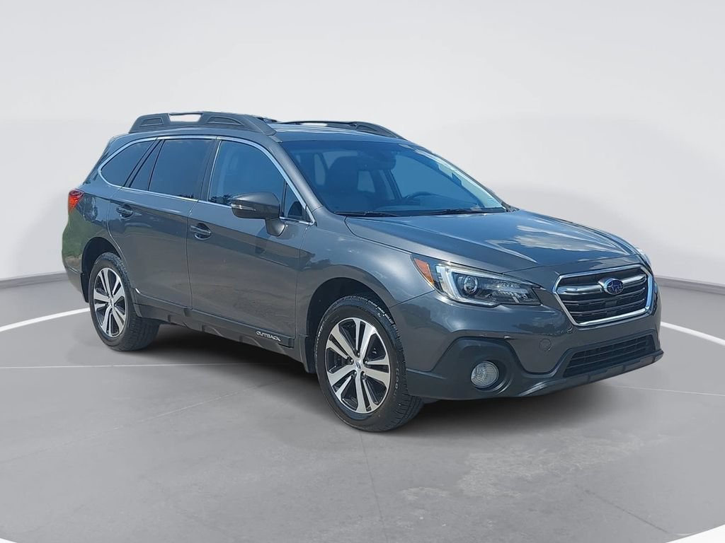 Used 2018 Subaru Outback 2.5i Limited AWD/4WD image 3