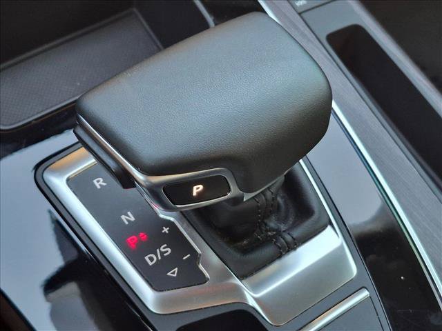 Used 2023 Audi Q5 2.0T Premium Plus w/ Premium Plus Package AWD/4WD image 11
