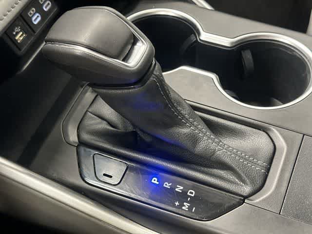 Used 2023 Toyota Highlander XLE FWD image 24