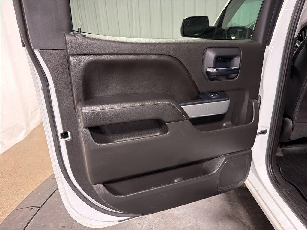 Used 2016 Chevrolet Silverado 1500 LTZ Z71 w/ LTZ Plus Package AWD/4WD image 17